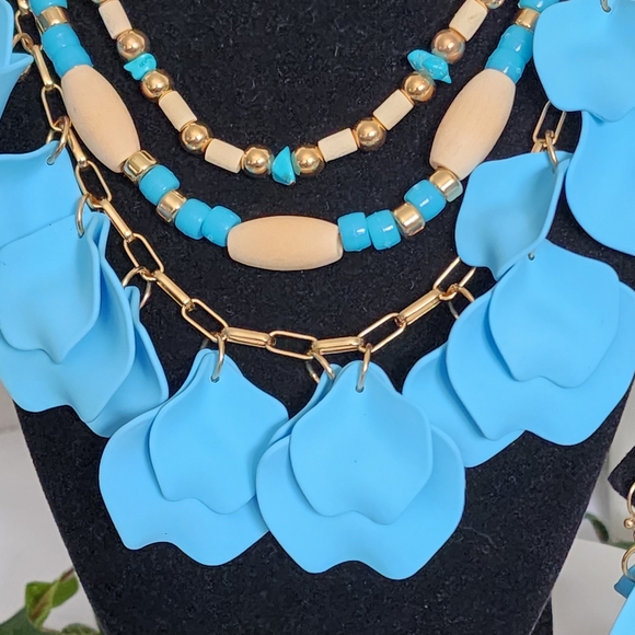 Boho Blue Multi Strand Petal Necklace Earrings Set New - Picture 4 of 7